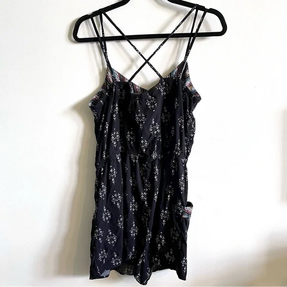 Mudd Aztec Boho Strappy Romper - Picture 3 of 7